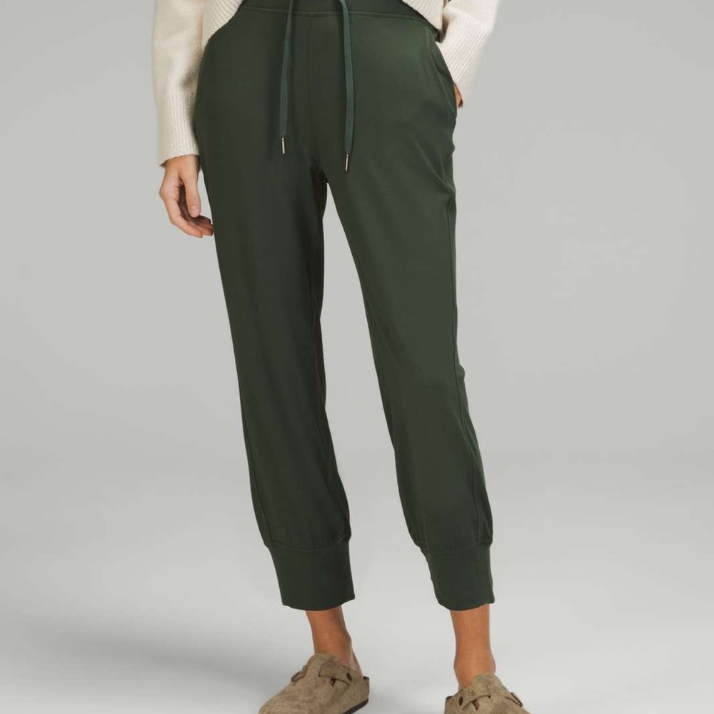 Lululemon Ready to Rulu High Rise Cropped Jogger